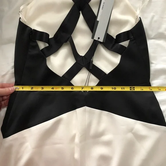 NWT- HALSTON Sleeveless Round Neck Dress - Picture 16 of 16